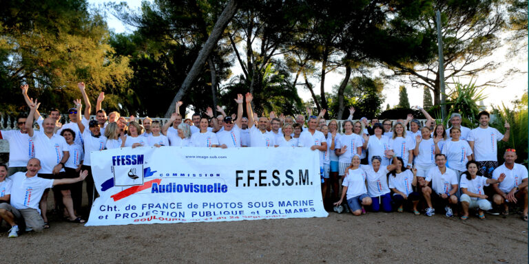 Rassemblement de passionnés de photos sous-marines lors d'un événement de la FFESSM.