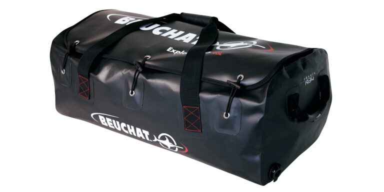 Sac étanche Beuchat, idéal pour le matériel de plongée et les activités sous-marines.