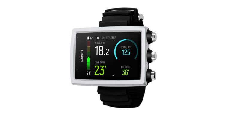 Montre de plongée Suunto, affichage des données essentielles pour une immersion en sécurité.