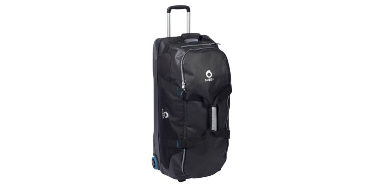 Sac de voyage robuste et pratique pour les passionnés d'activités sous-marines.