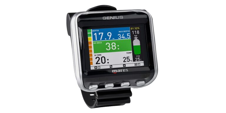 Montre de plongée Mares Genius affichant profondeur, température et autonomie pour explorations sous-marines.
