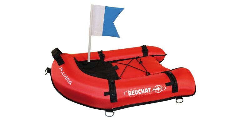 Bouée de plongée Beuchat, idéale pour la sécurité en milieu sous-marin.