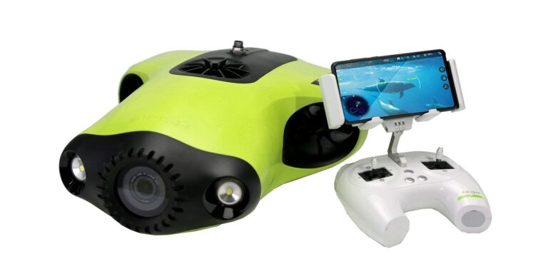 Drone sous-marin innovant avec caméra pour explorer la vie marine en profondeur.