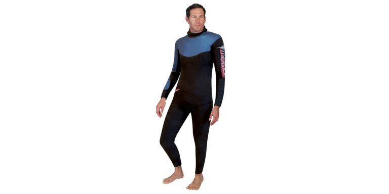 Combinaison de plongée idéale pour explorer le monde sous-marin en toute sécurité.