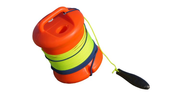 Bobine de corde pour activités sous-marines, idéale pour la plongée et la pêche.