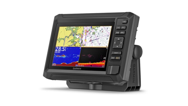 Écran sonar Garmin pour explorer les profondeurs marines et améliorer la navigation sous-marine.