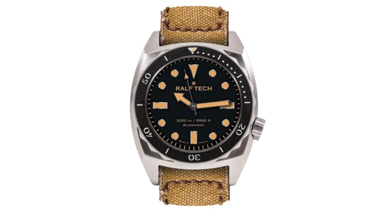Montre de plongée Ralf Tech, étanche jusqu'à 3000 mètres, design robuste et élégant.