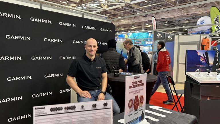 Salon de la plongée avec des innovations Garmin pour explorer le monde sous-marin.