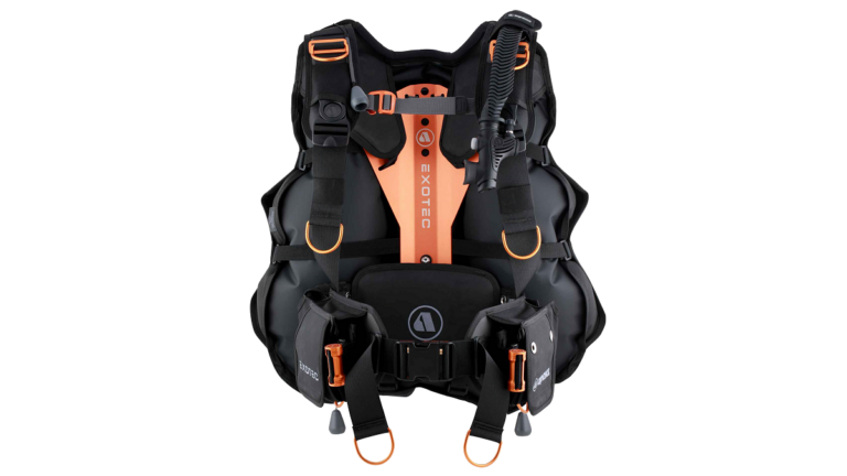 Gilet de plongée Exotec, équipement essentiel pour explorer le monde sous-marin en toute sécurité.