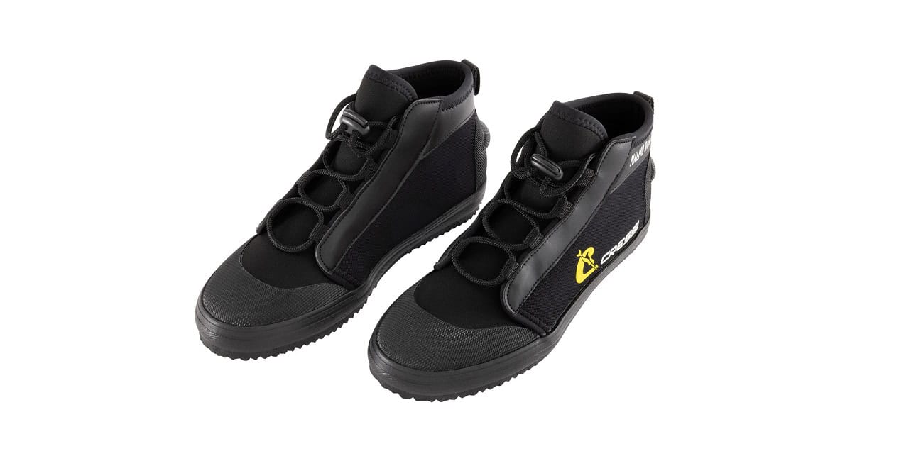 Les bottillons Malmo offrent confort et protection pour vos aventures de plongée, alliant style et fonctionnalité marine.