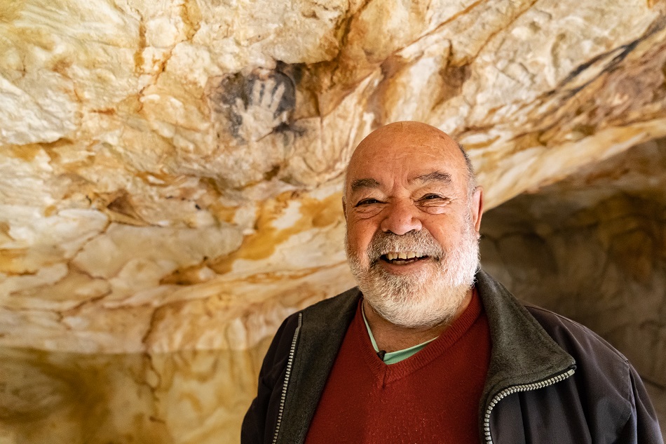 Henri cosquer dans la restitution de la grotte préhistorique vi