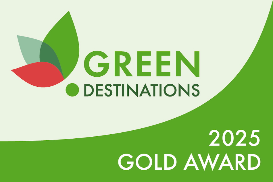 Récompense d'excellence en plongée durable, valorisant les destinations écologiques pour 2025.