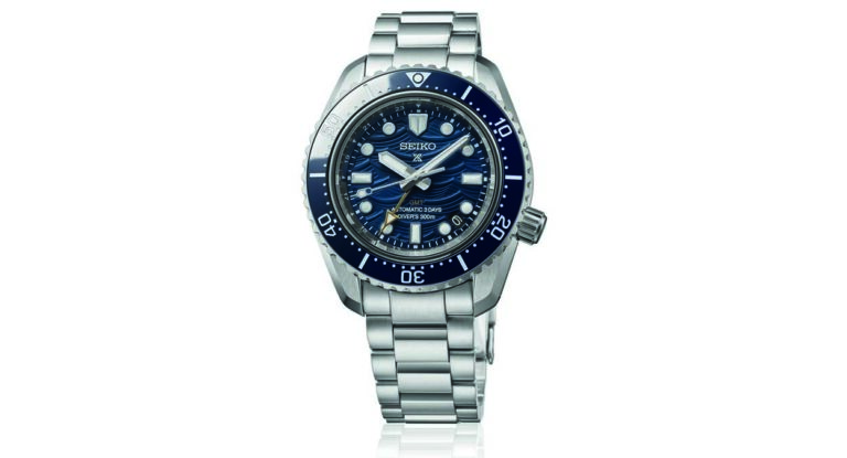 Cette montre de plongée Seiko allie élégance et fonctionnalité, idéale pour explorer les profondeurs marines.