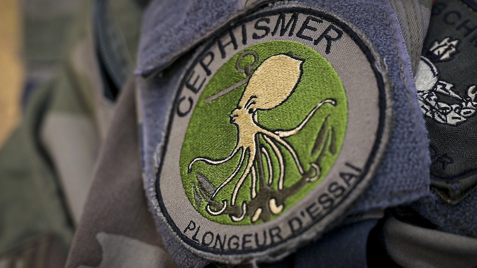 Insigne CEPHISMER : plongée d'essai, symbolisant l'expertise en exploration sous-marine.