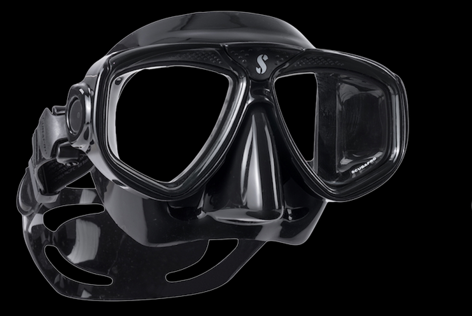 Masque de plongée noir, idéal pour explorer les merveilles du monde sous-marin.